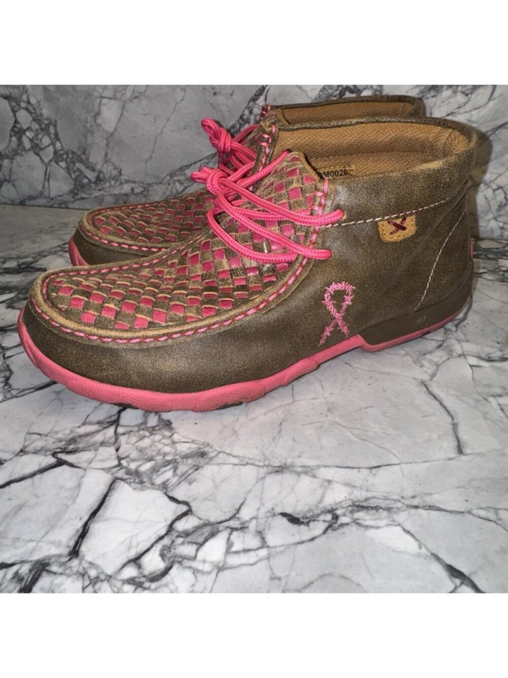 TWISTED X Women’s Size 6 Tough Enough Wear Pink Chukka Driving Mocs
